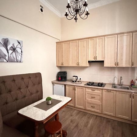 Apartamenty Kulisha 25 Лвив Екстериор снимка