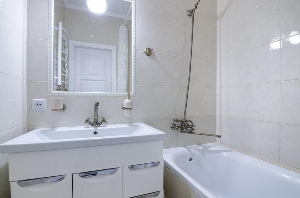 Apartamenty Kulisha 25 Лвив Екстериор снимка